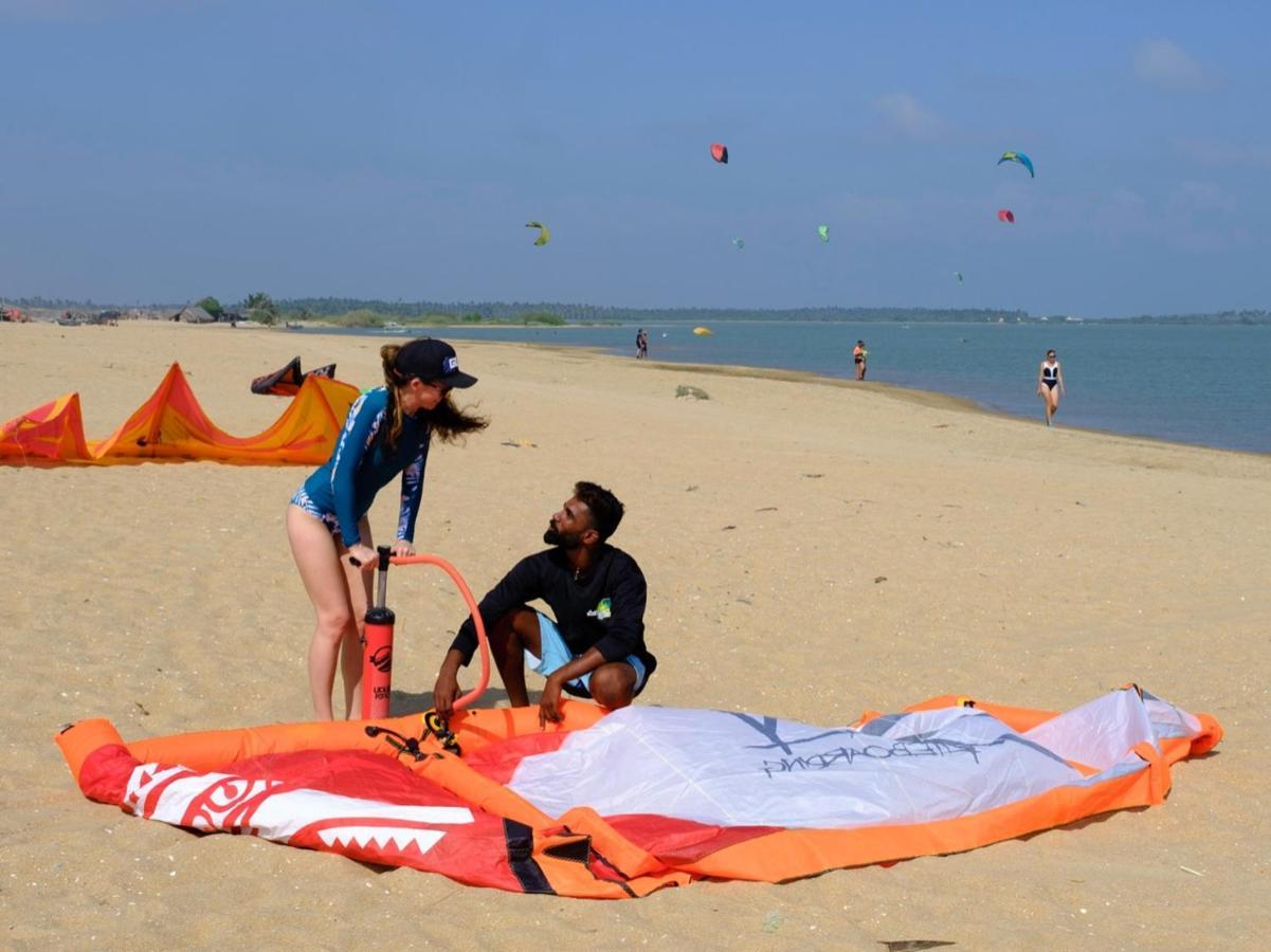 Red Coral Kitesurfing Resort คัลพิทิยา ภายนอก รูปภาพ